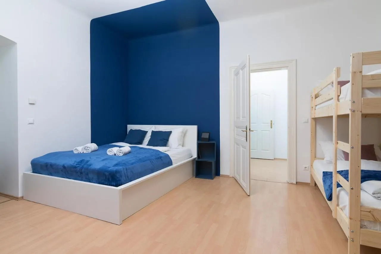 Spacious 2 Bedrooms Apartment In 4Th District Near Karlskirche Vienna